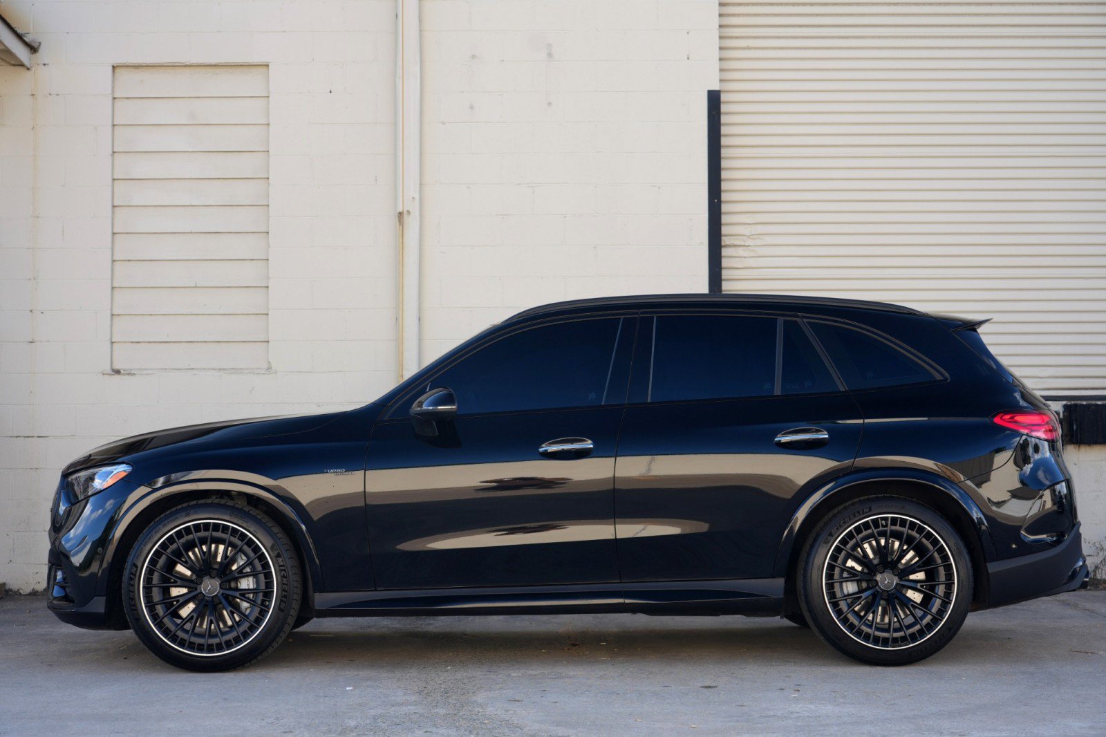Used 2024 Mercedes-Benz GLC 43 AMG 4MATIC image 11