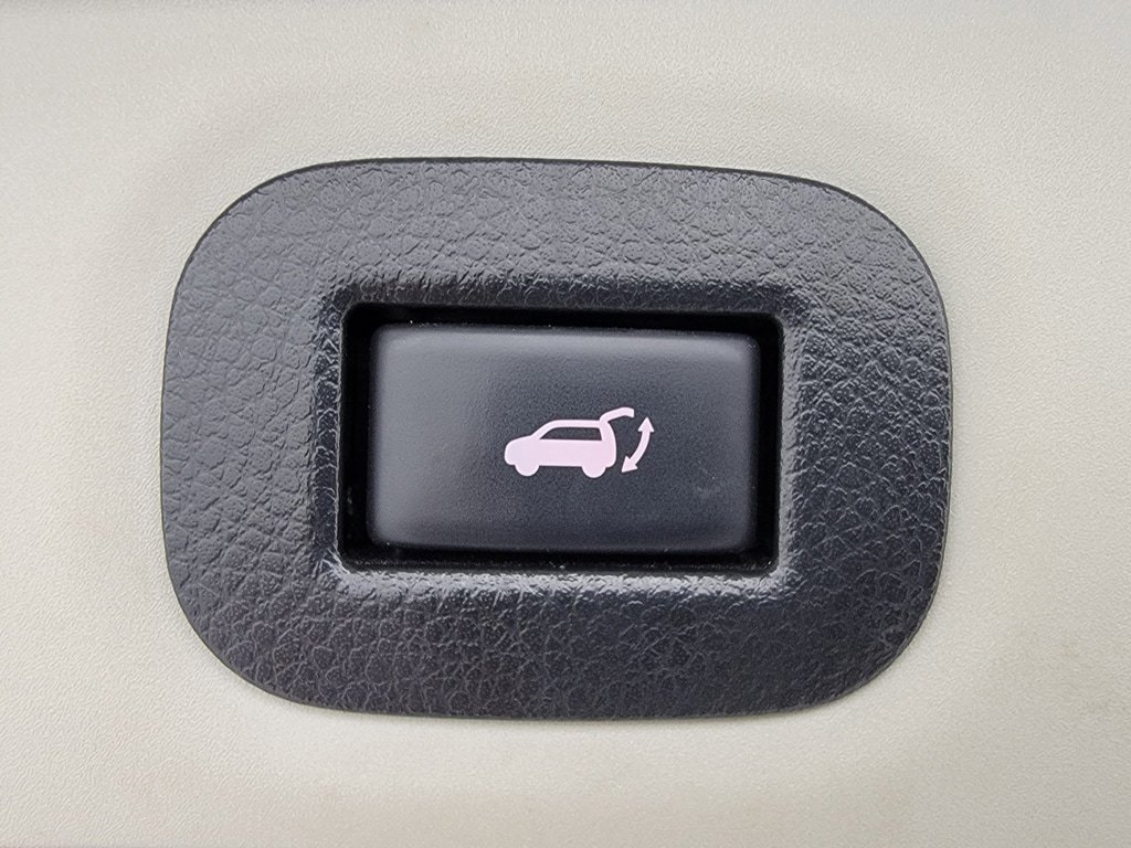 Used 2019 Nissan Rogue SV image 28