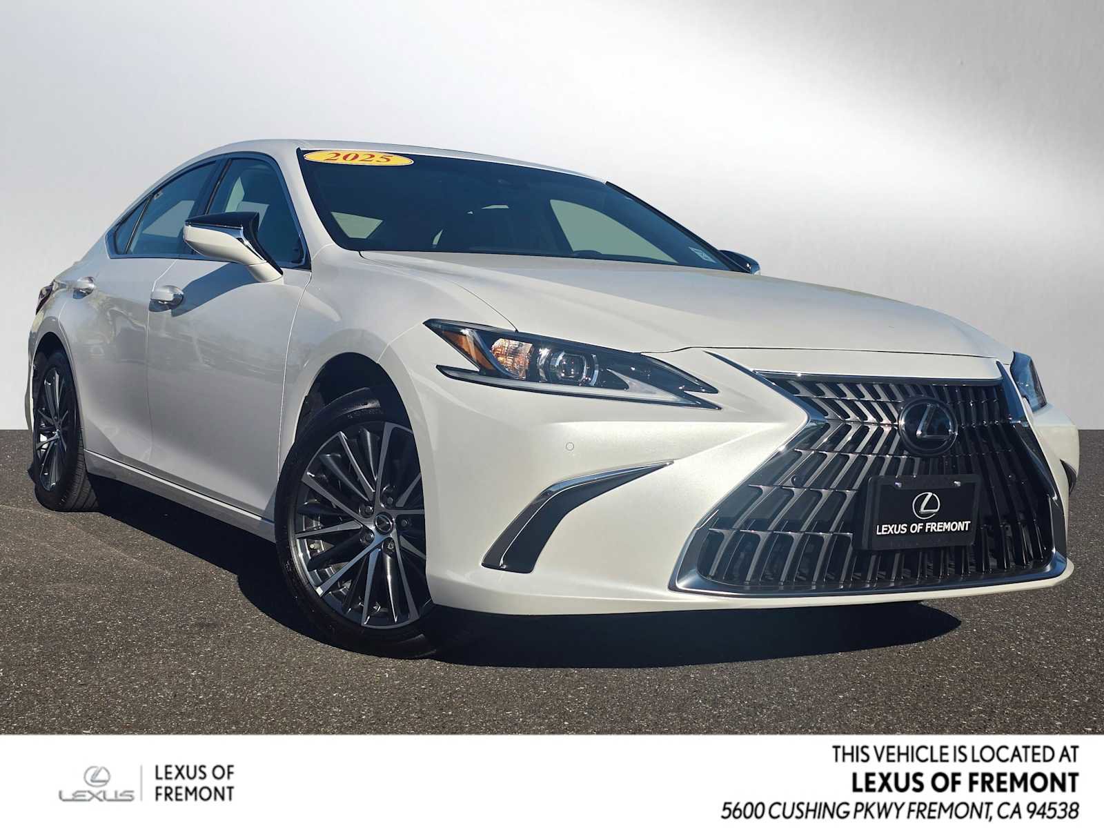 Used 2025 Lexus ES 300h w/ Premium Package