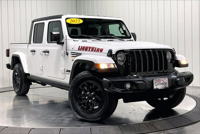 Used 2022 Jeep Gladiator Sport AWD/4WD image 3