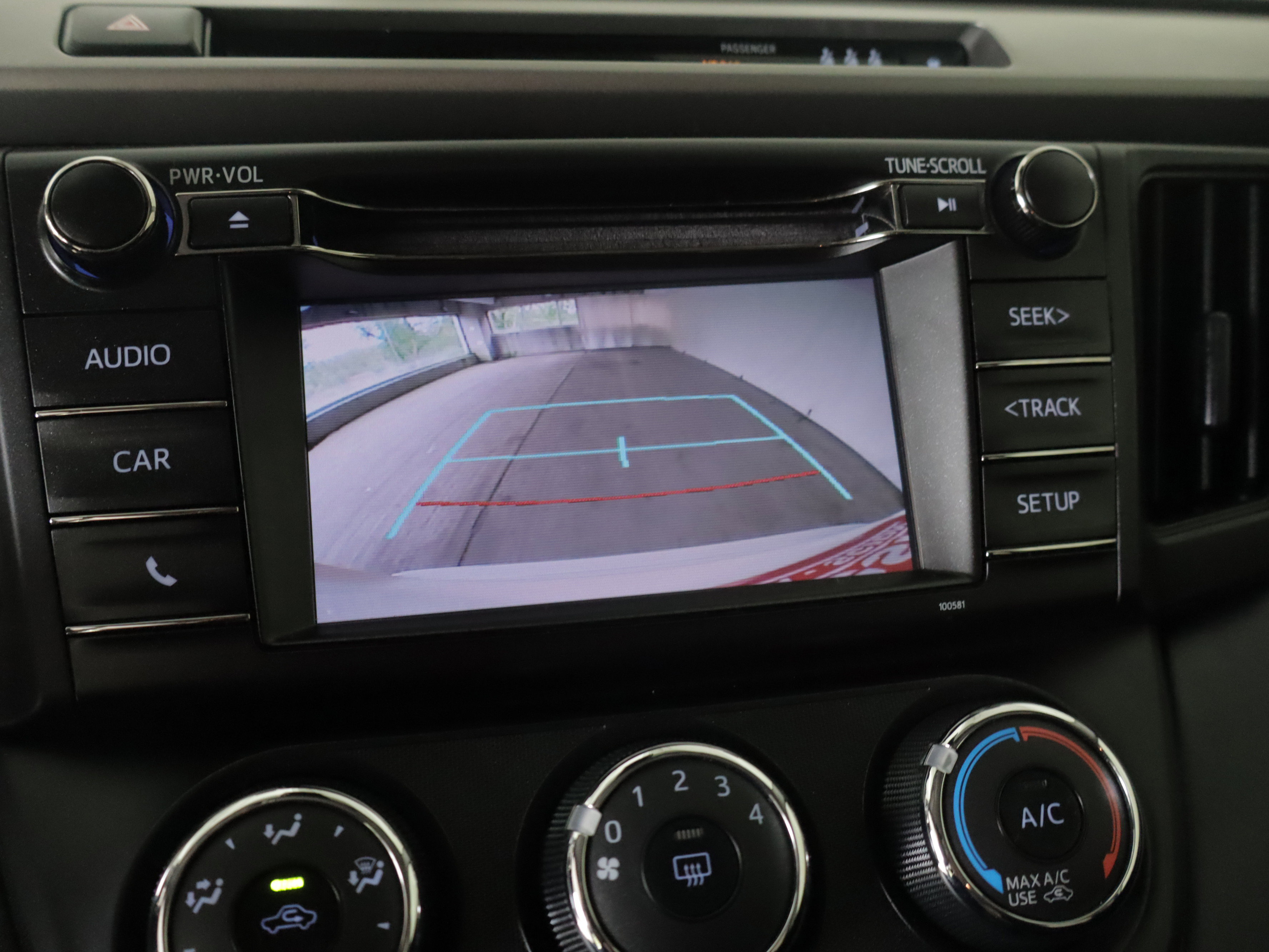 Used 2018 Toyota RAV4 LE w/ All Weather Liner Package AWD/4WD image 17