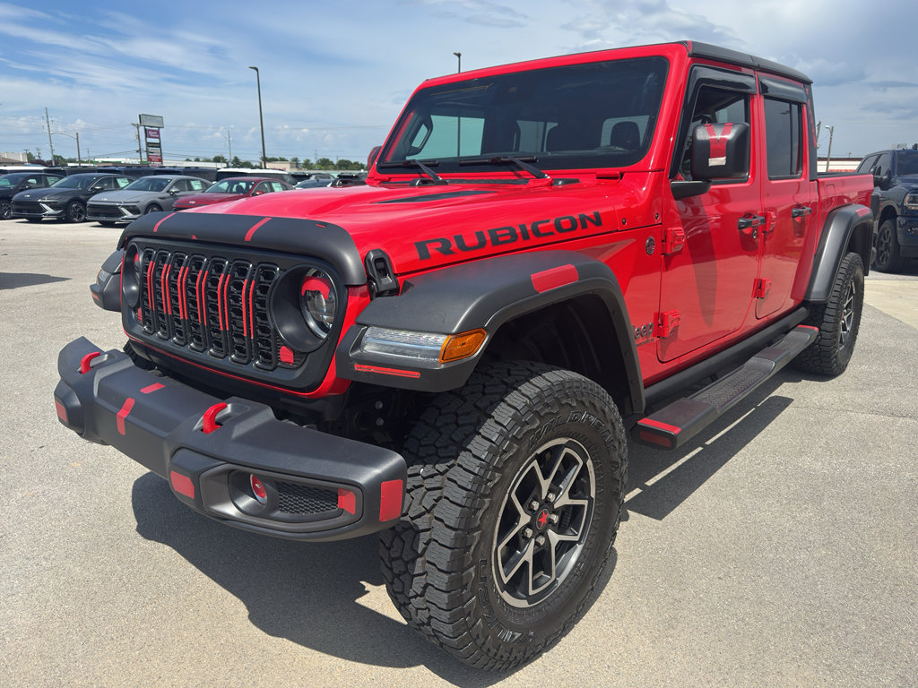 Used 2025 Jeep Gladiator Rubicon AWD/4WD image 7