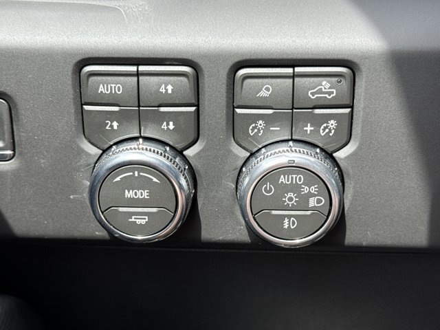 New 2026 GMC Sierra 1500 AT4X w/ LPO, Black Badging Package AWD/4WD image 25