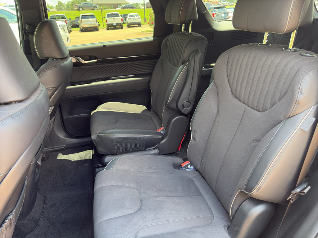 Certified 2025 Hyundai Palisade Calligraphy AWD/4WD image 18