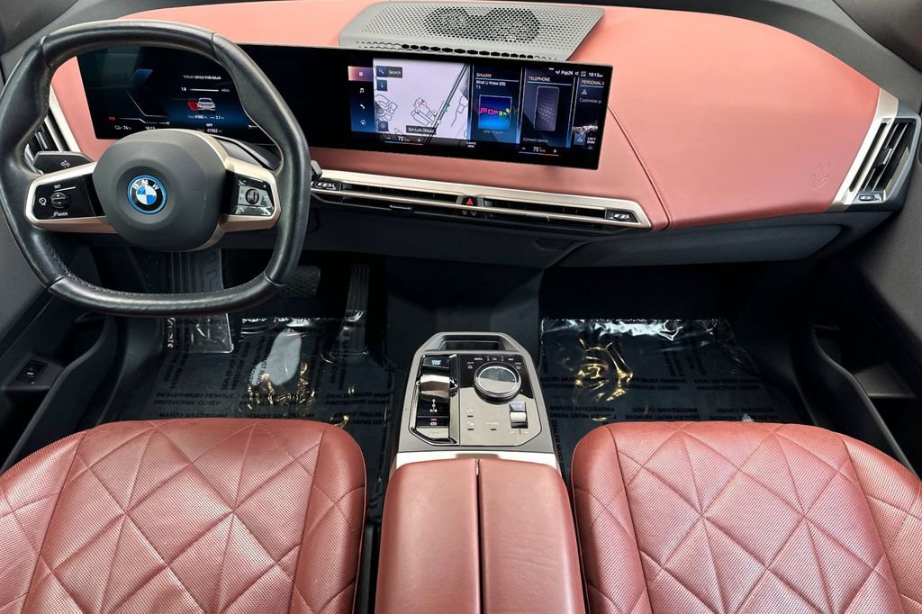 Used 2023 BMW iX xDrive50 w/ Sport Package image 14