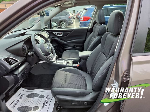 Used 2023 Subaru Forester Premium AWD/4WD image 14