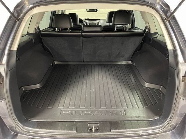 Used 2010 Subaru Outback 2.5i Limited AWD/4WD image 25