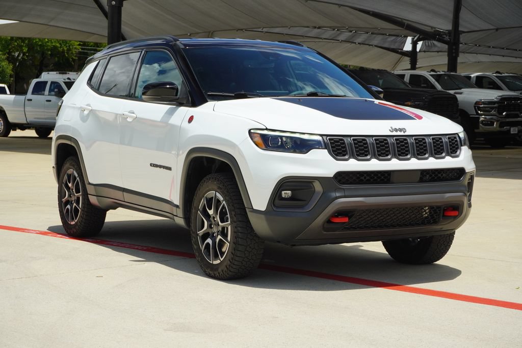Used 2025 Jeep Compass Trailhawk w/ Trailhawk Elite Group AWD/4WD image 6