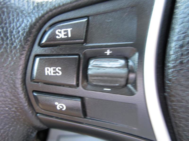 Used 2015 BMW 328i xDrive Sedan AWD/4WD image 25