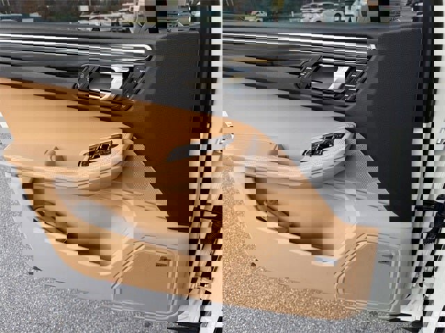 Used 2024 Porsche Macan S image 18