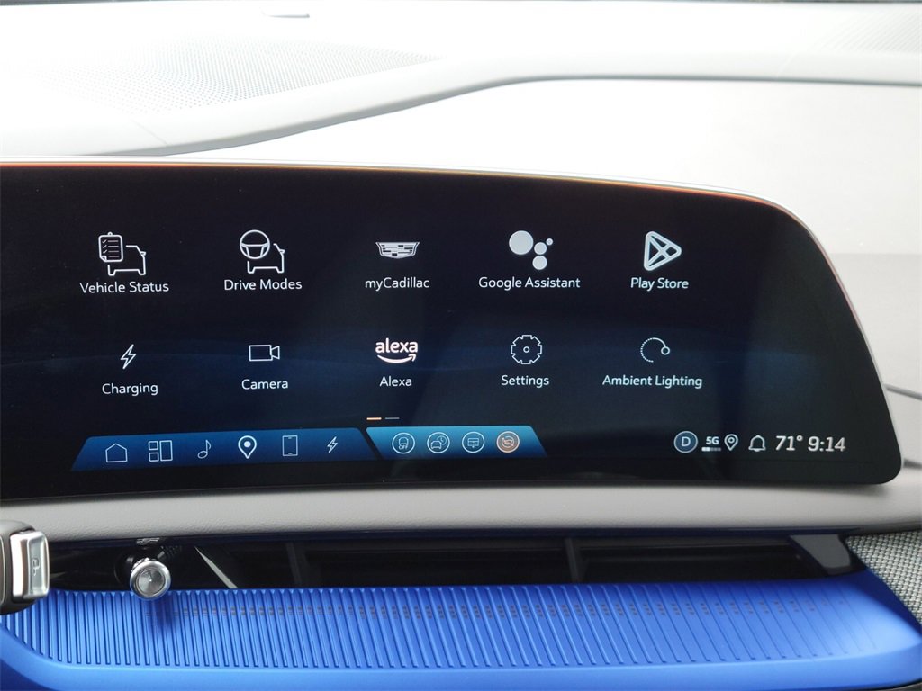 Certified 2025 Cadillac Optiq Sport 1 image 20