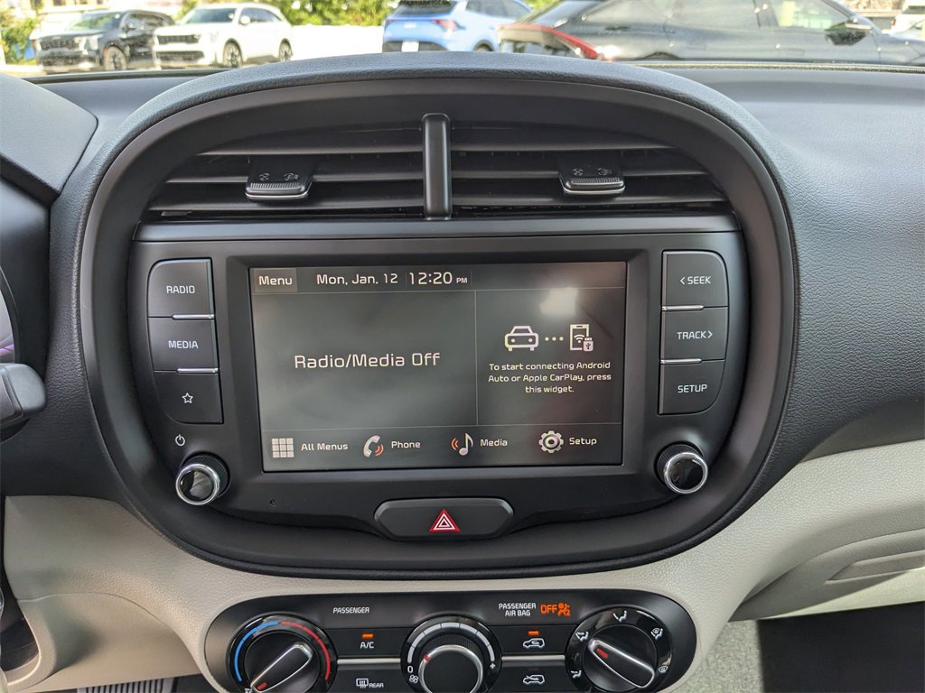 Certified 2025 Kia Soul LX image 23