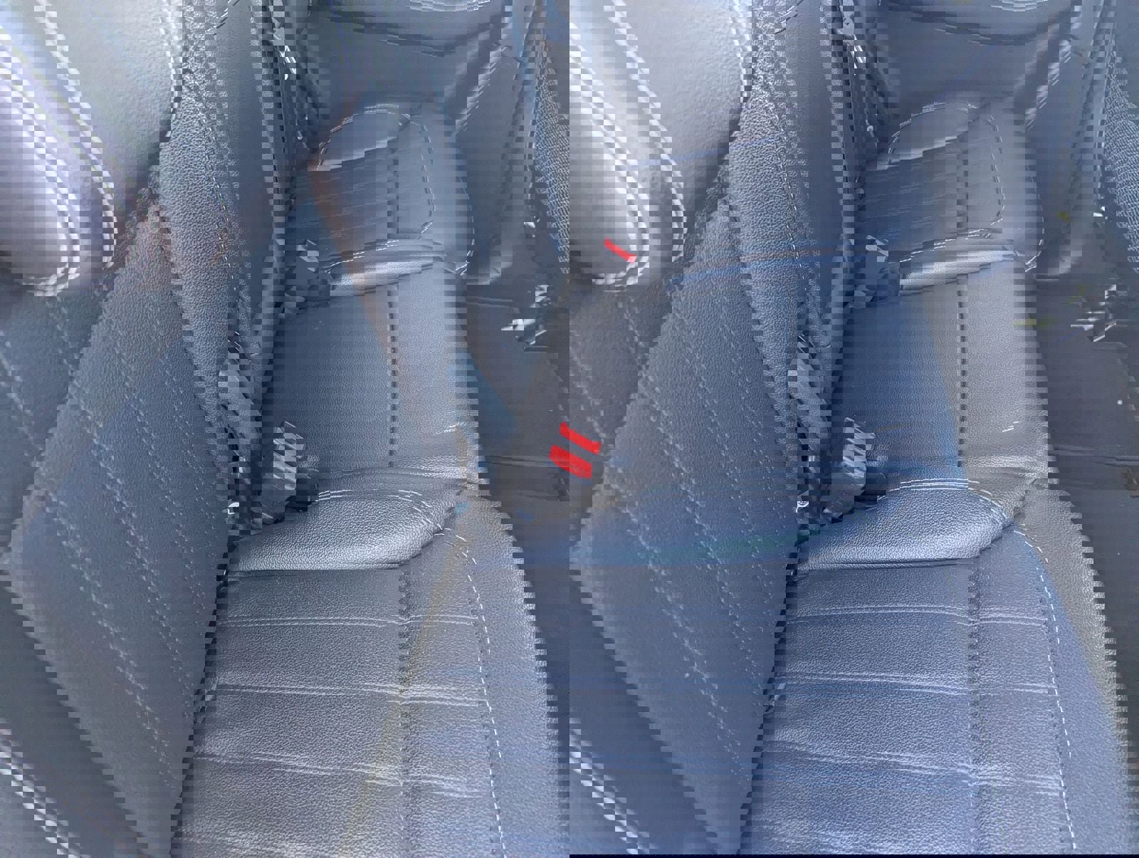 Used 2015 Mercedes-Benz GL 320 BlueTEC 4MATIC image 12