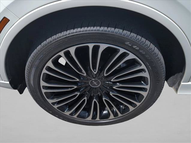 Used 2020 Lincoln Aviator Black Label w/ Dynamic Handling Package AWD/4WD image 30