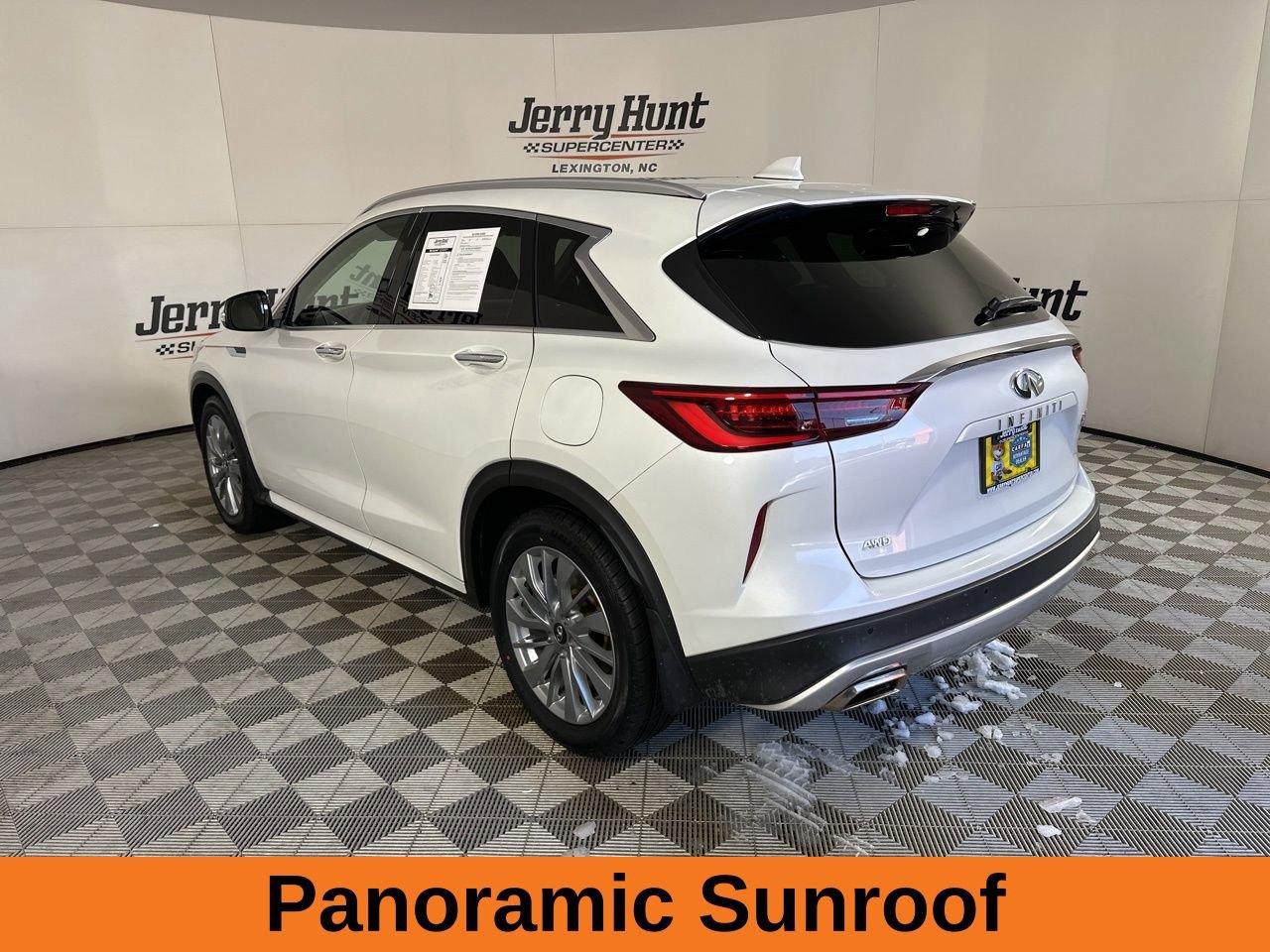 Used 2023 INFINITI QX50 Luxe image 7