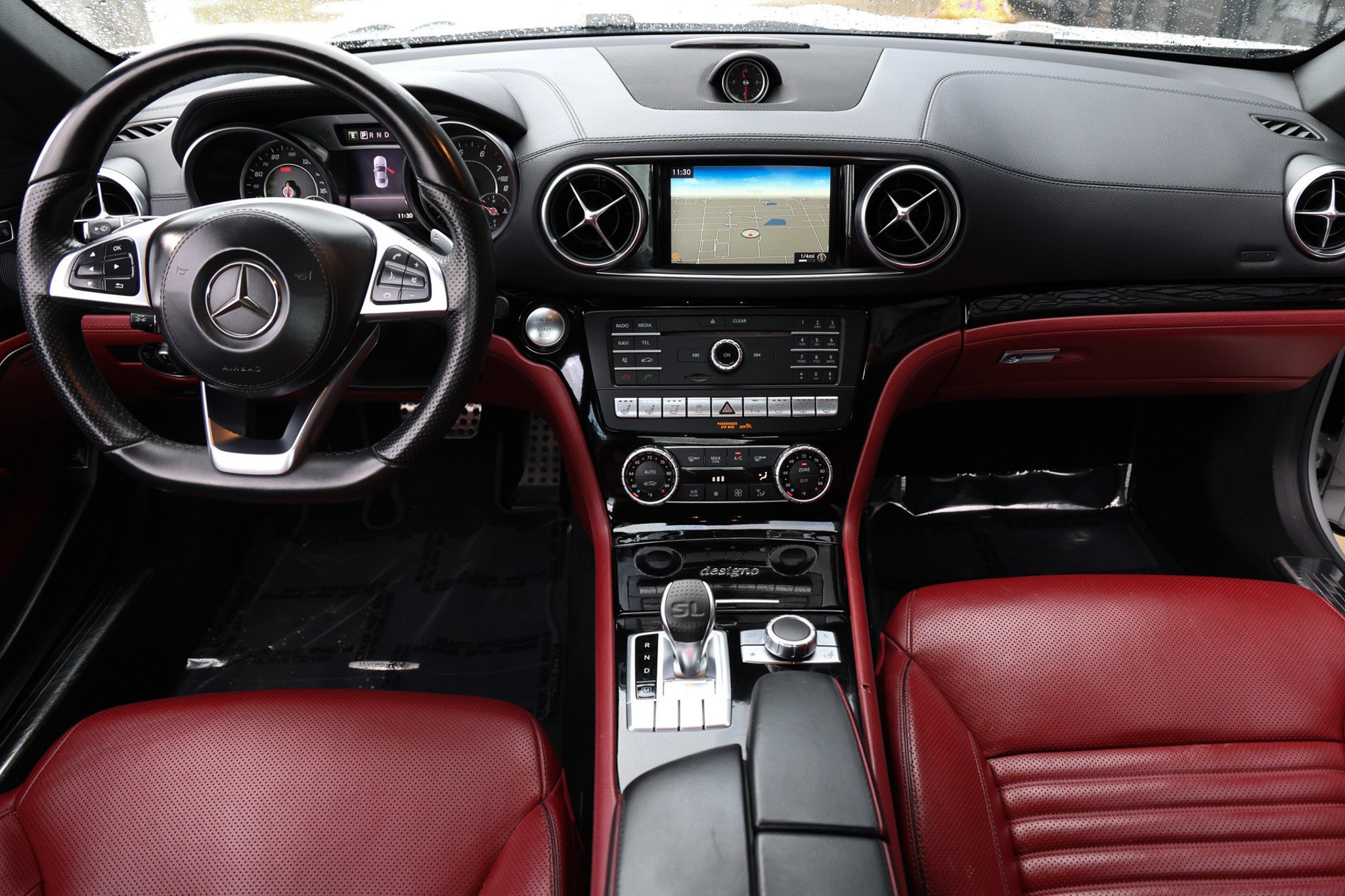 Used 2017 Mercedes-Benz SL 550 image 2