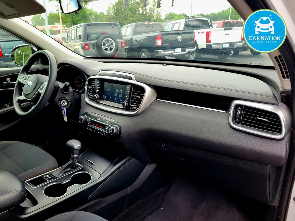 Used 2019 Kia Sorento AWD V6 image 14