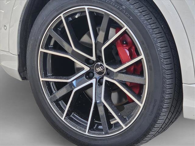 Certified 2023 Audi Q8 Prestige AWD/4WD image 9