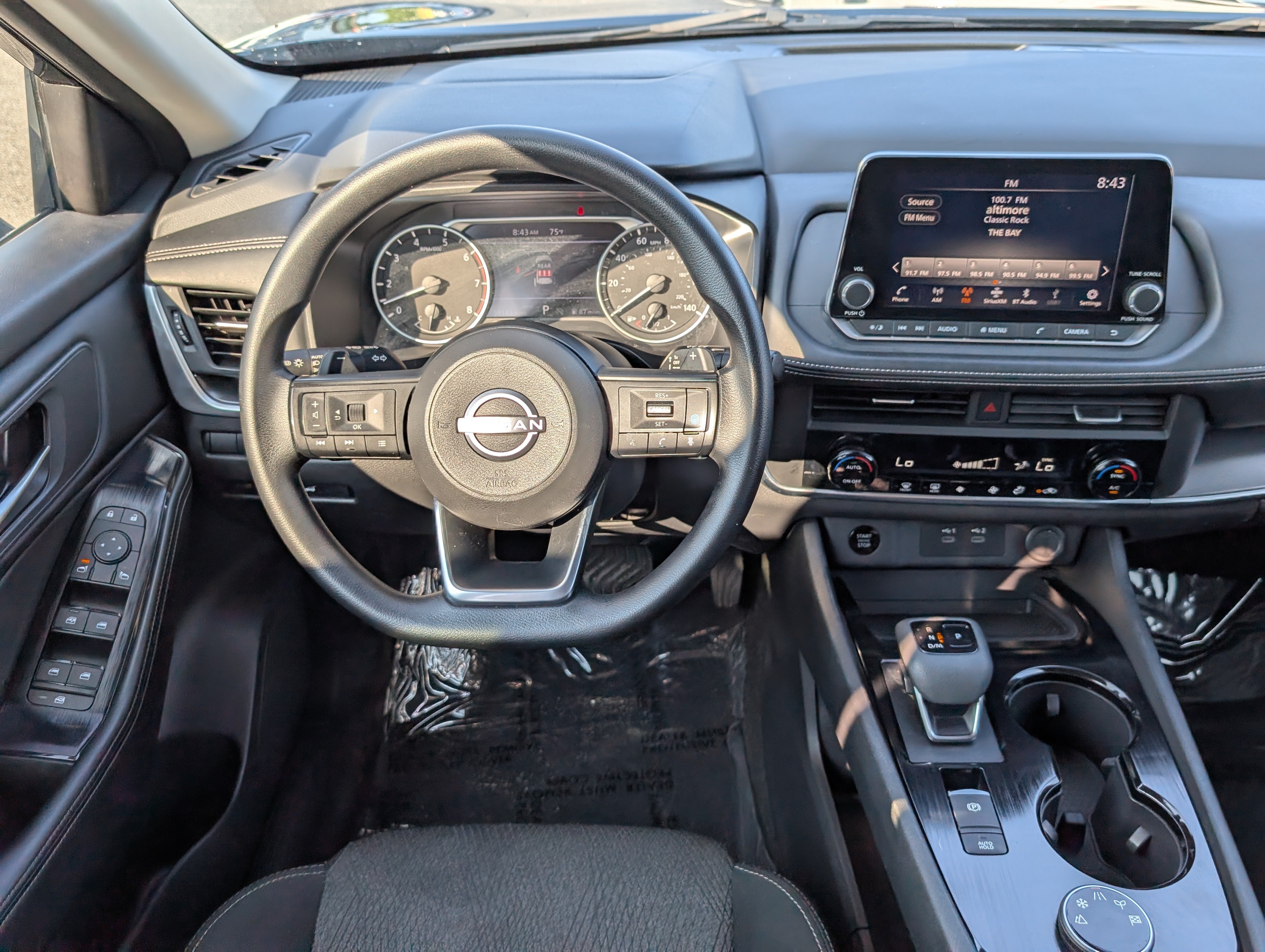 Used 2024 Nissan Rogue SV AWD/4WD image 17