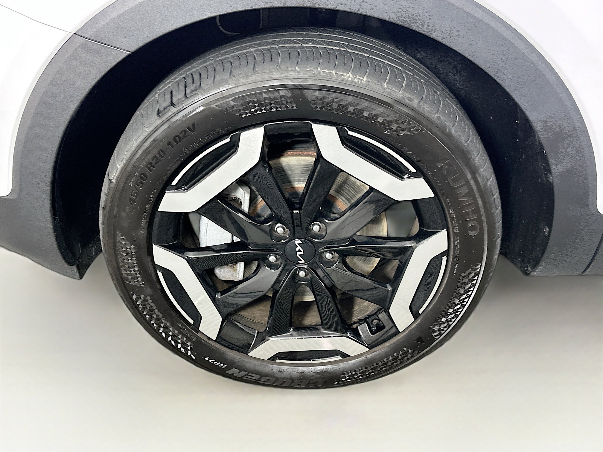 Used 2025 Kia Telluride S FWD image 11