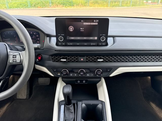 Used 2023 Honda Accord EX image 22