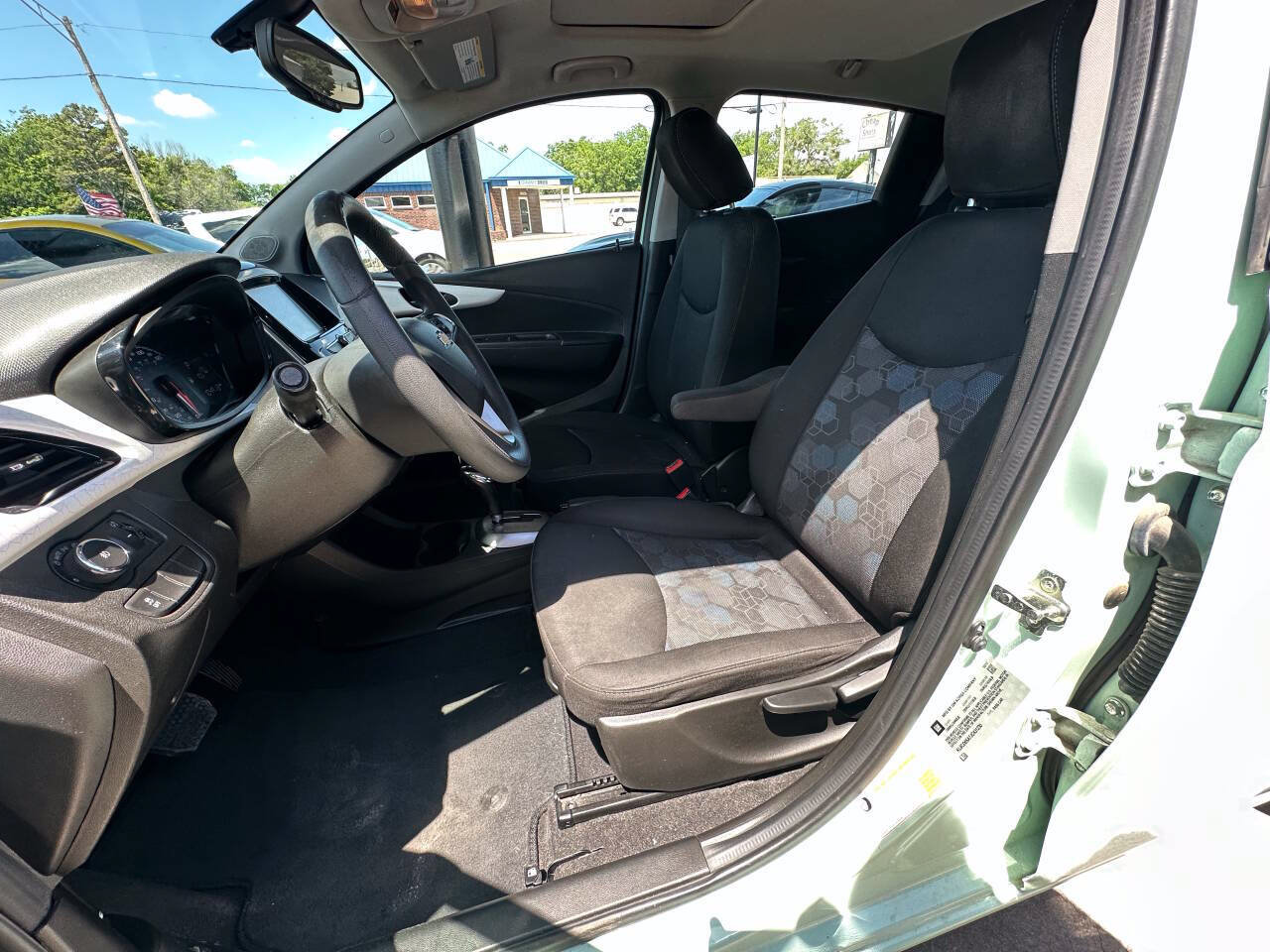 Used 2018 Chevrolet Spark LT FWD image 14