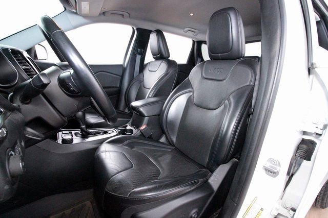 Used 2019 Jeep Cherokee Limited w/ Trailer Tow Group image 20