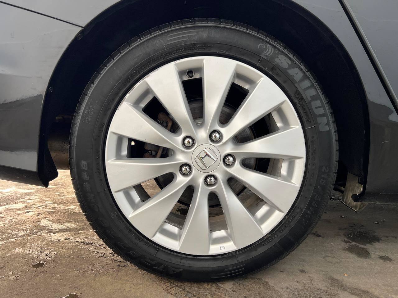 Used 2015 Honda Accord EX-L image 32