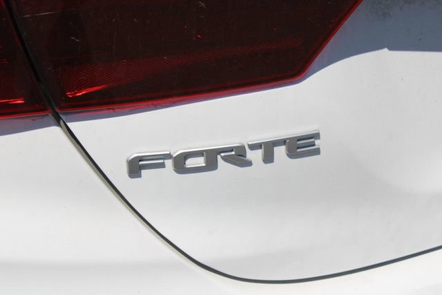 Used 2023 Kia Forte LXS FWD image 10