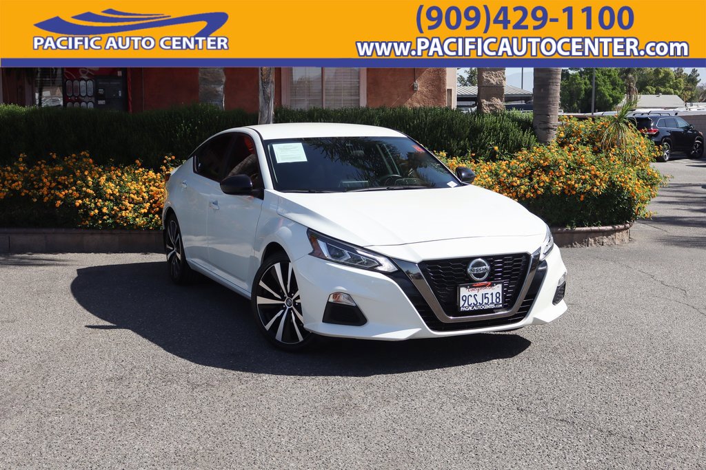 Used 2022 Nissan Altima 2.5 SR image 1