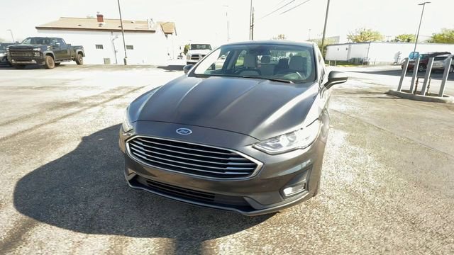 Used 2020 Ford Fusion SE w/ Equipment Group 151A FWD image 3
