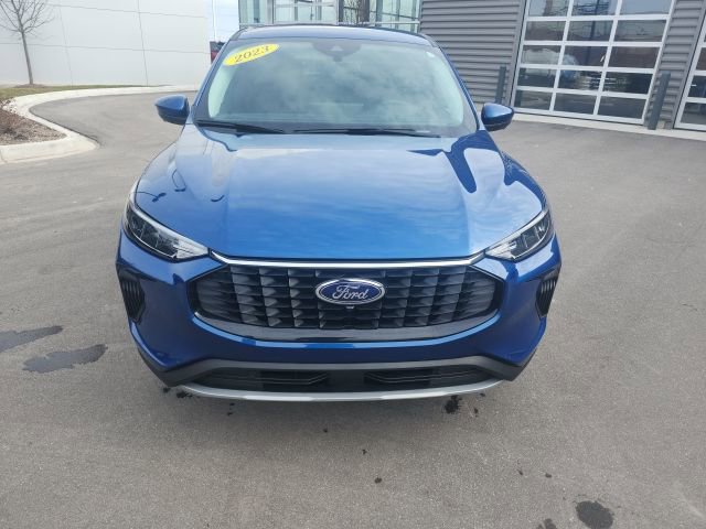 Used 2023 Ford Escape Active w/ Tech Pack #2 image 2