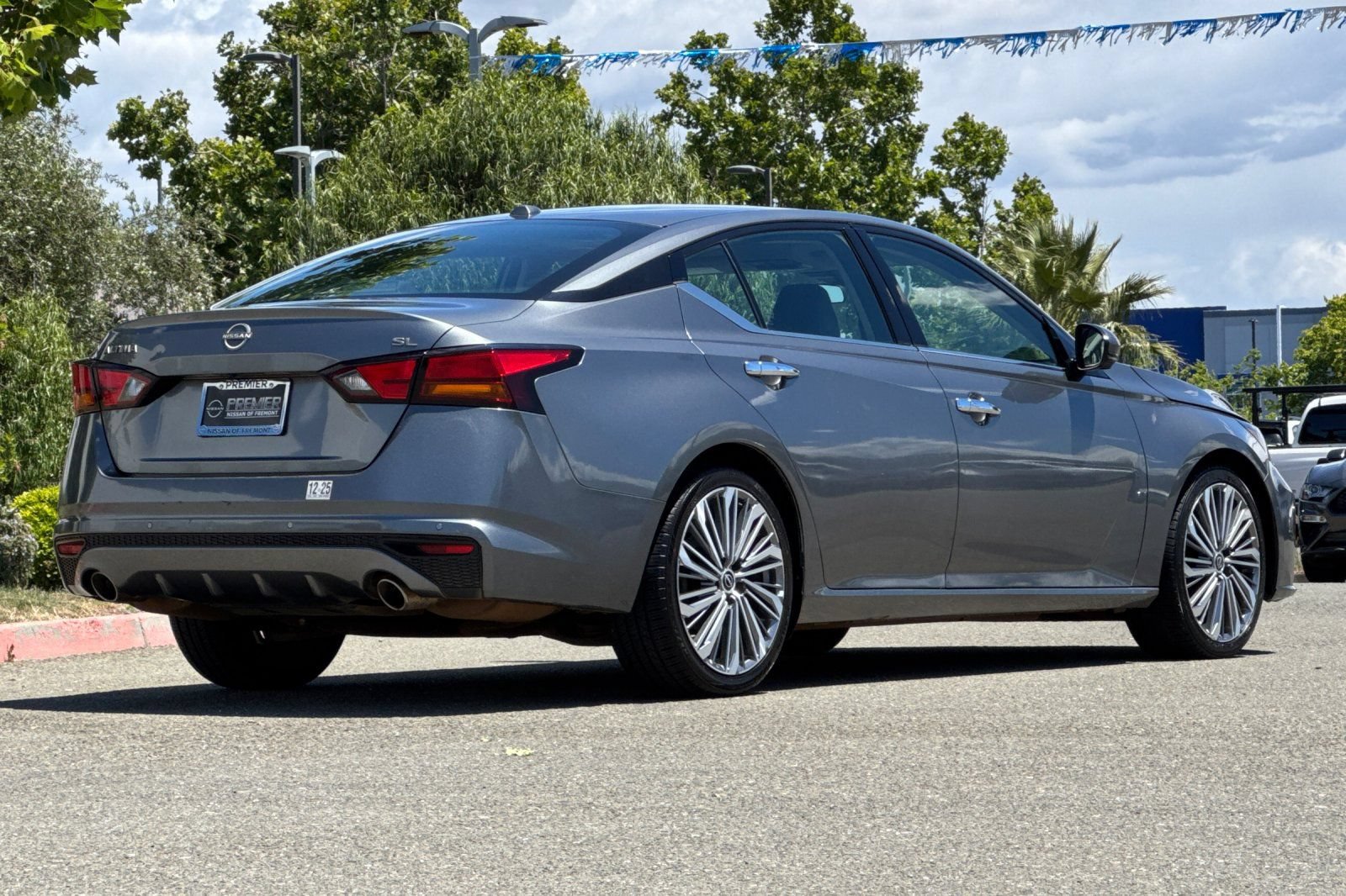 Certified 2023 Nissan Altima 2.5 SL FWD image 4