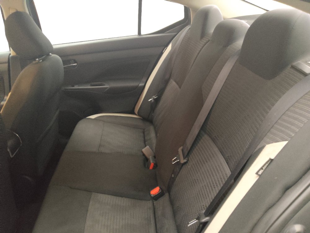 Used 2021 Nissan Versa SV FWD image 18