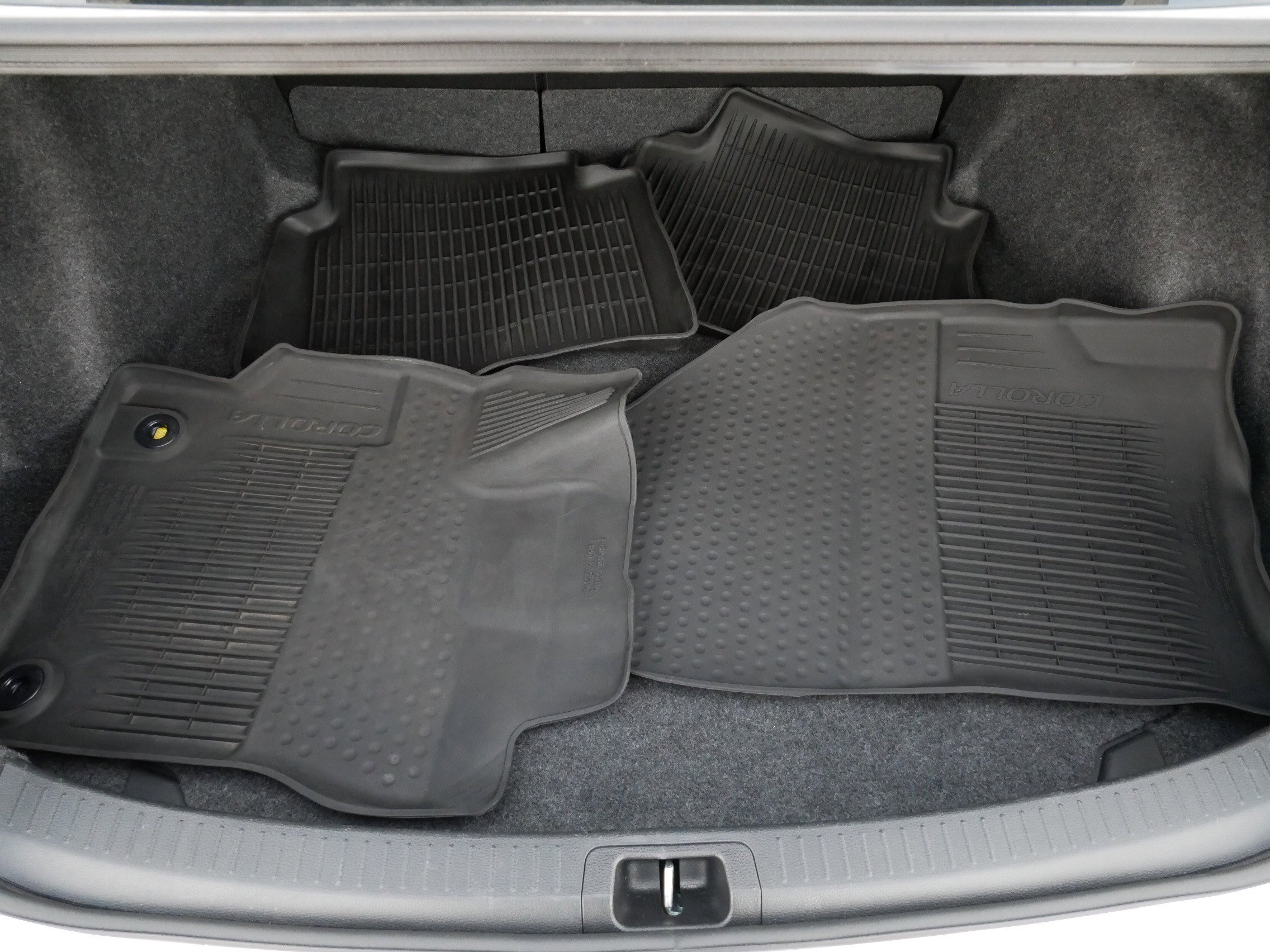 Certified 2025 Toyota Corolla LE w/ Convenience Package FWD image 18