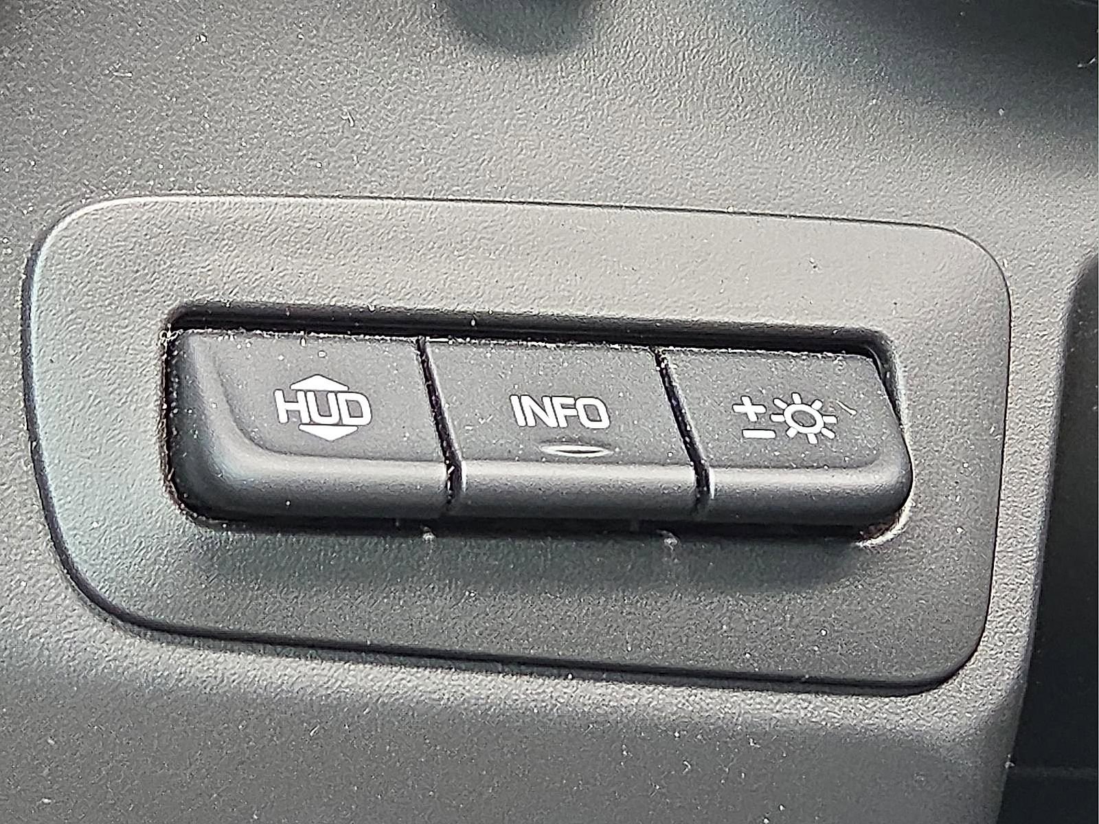 Used 2022 Chevrolet Camaro ZL1 image 19