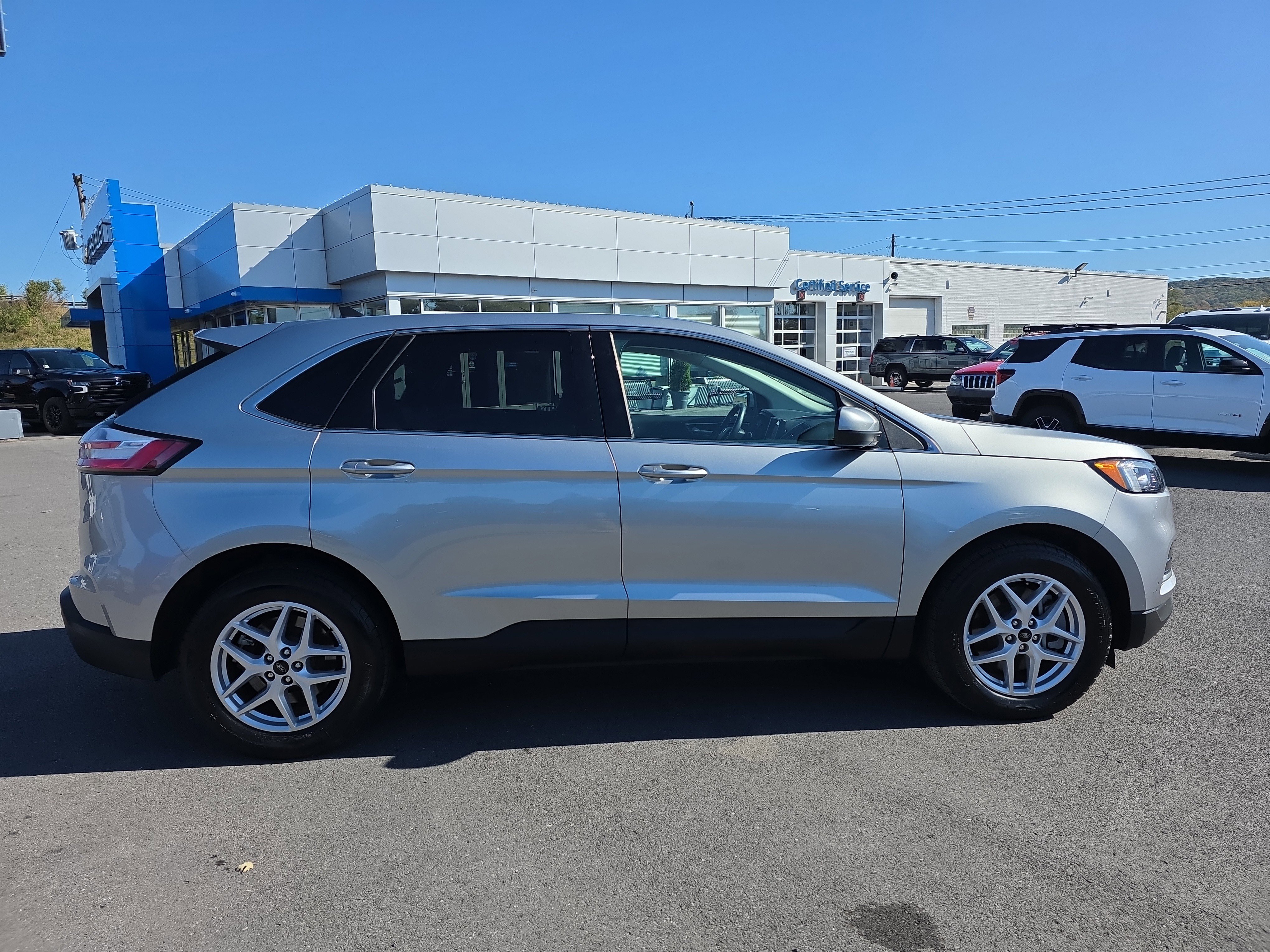 Used 2024 Ford Edge SEL video 2