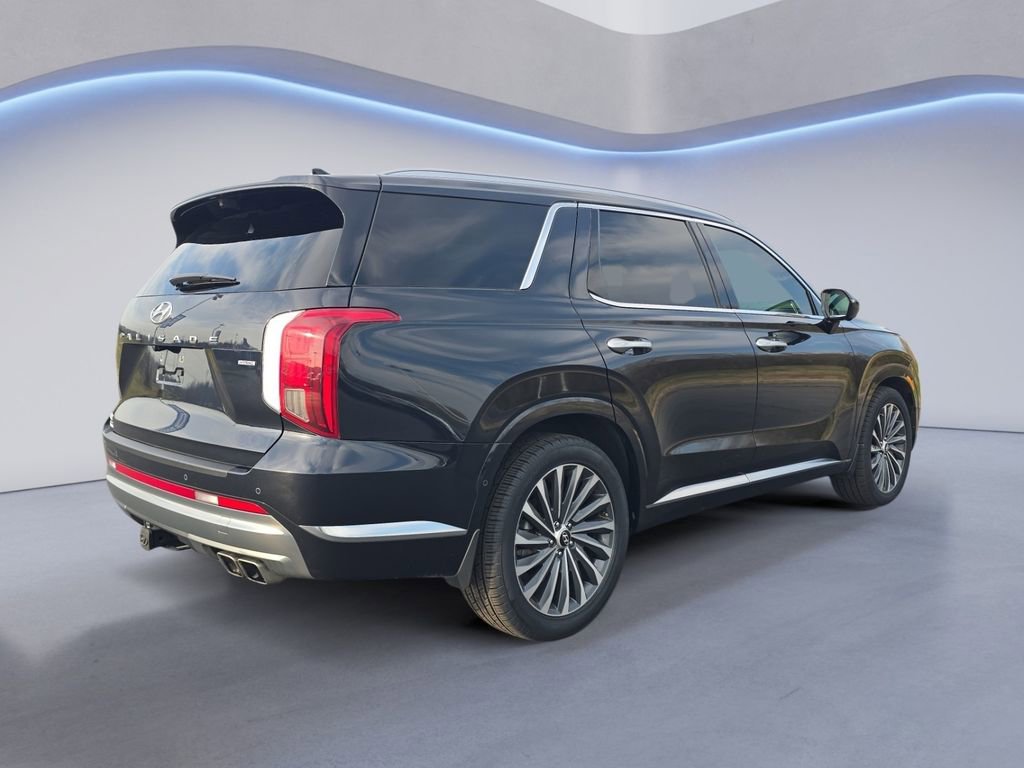 Used 2024 Hyundai Palisade Calligraphy image 5