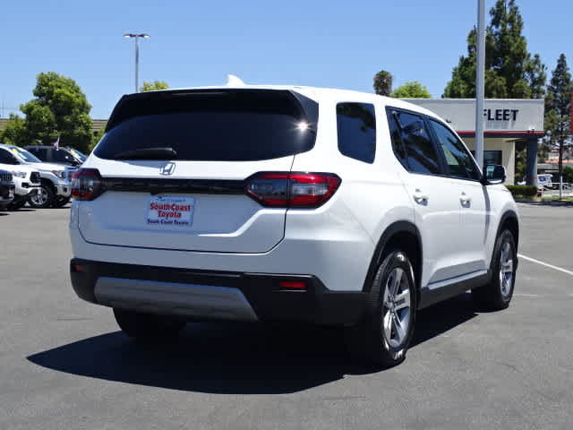 Used 2025 Honda Pilot EX-L image 12