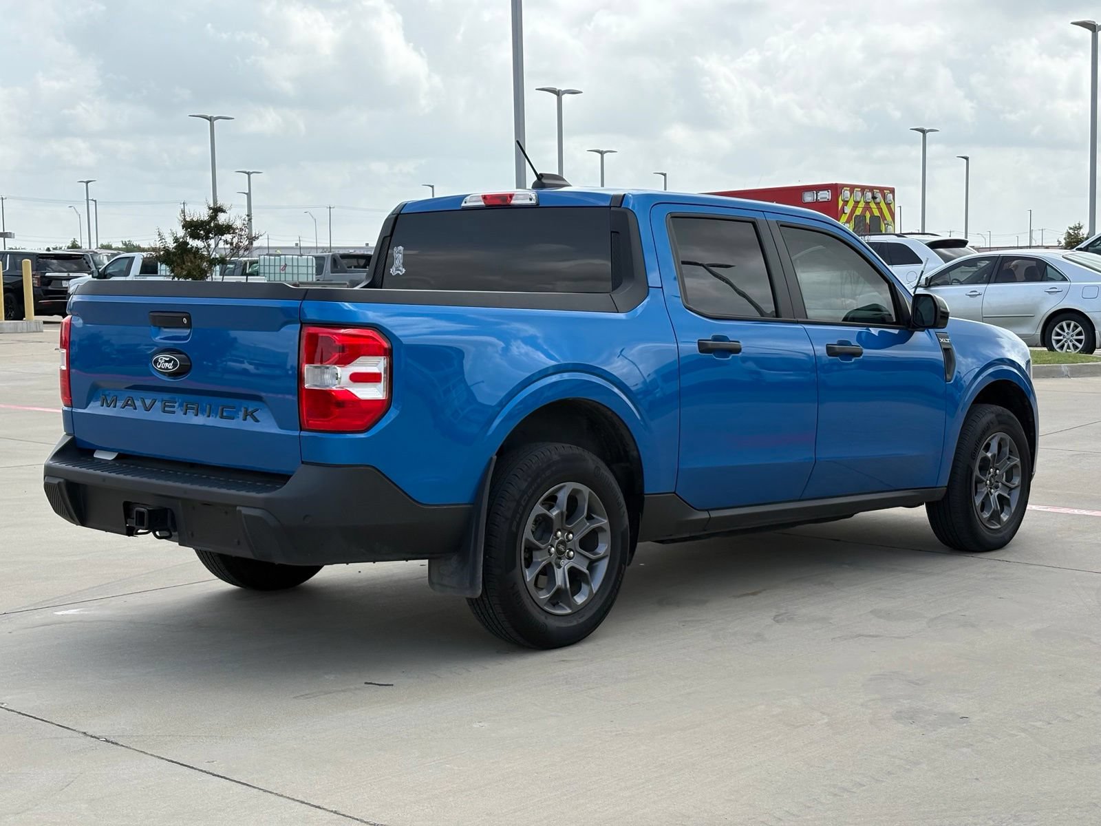Used 2025 Ford Maverick XLT w/ XLT Luxury Package FWD image 7