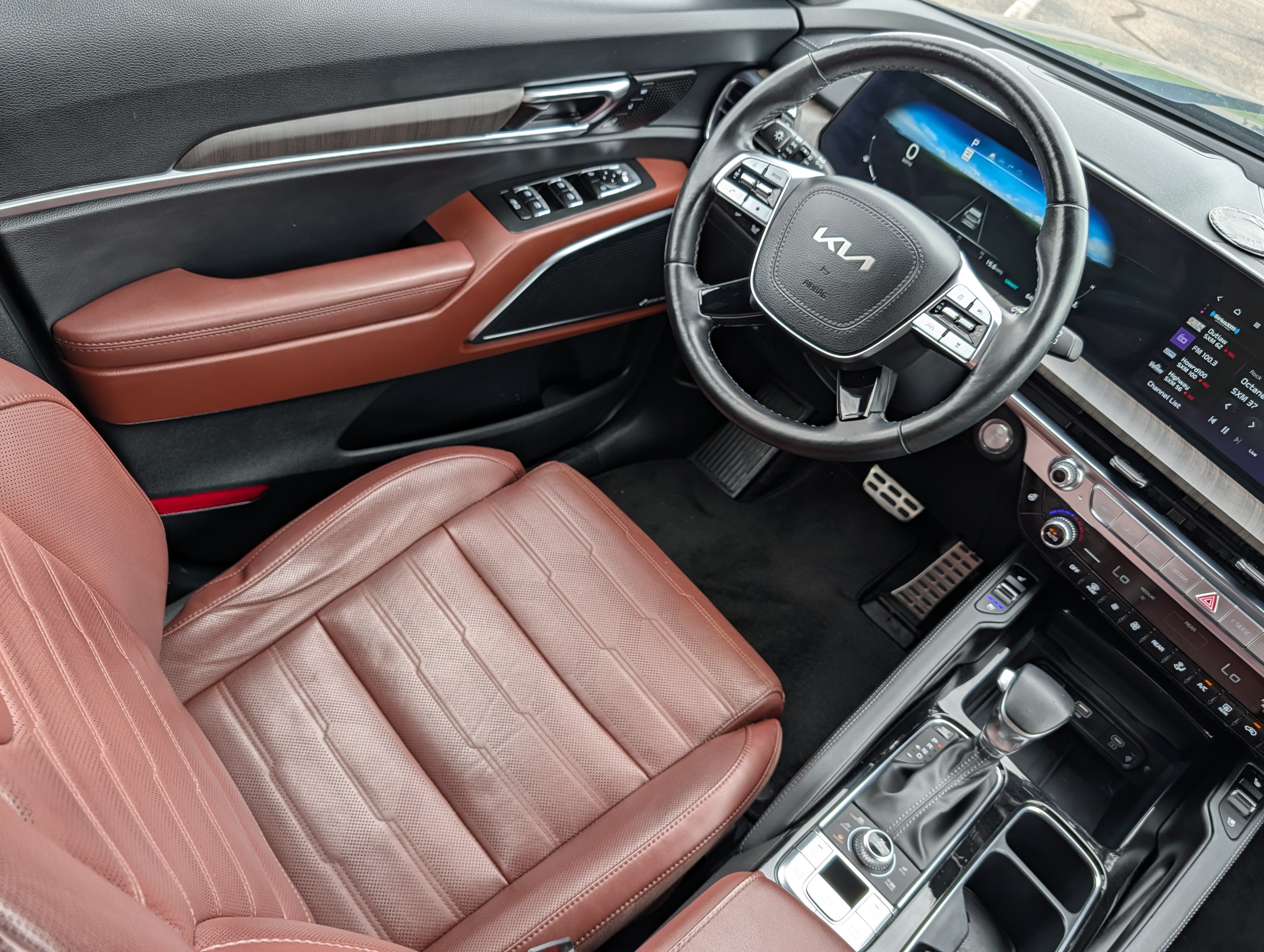 Certified 2024 Kia Telluride SX Prestige AWD/4WD image 9