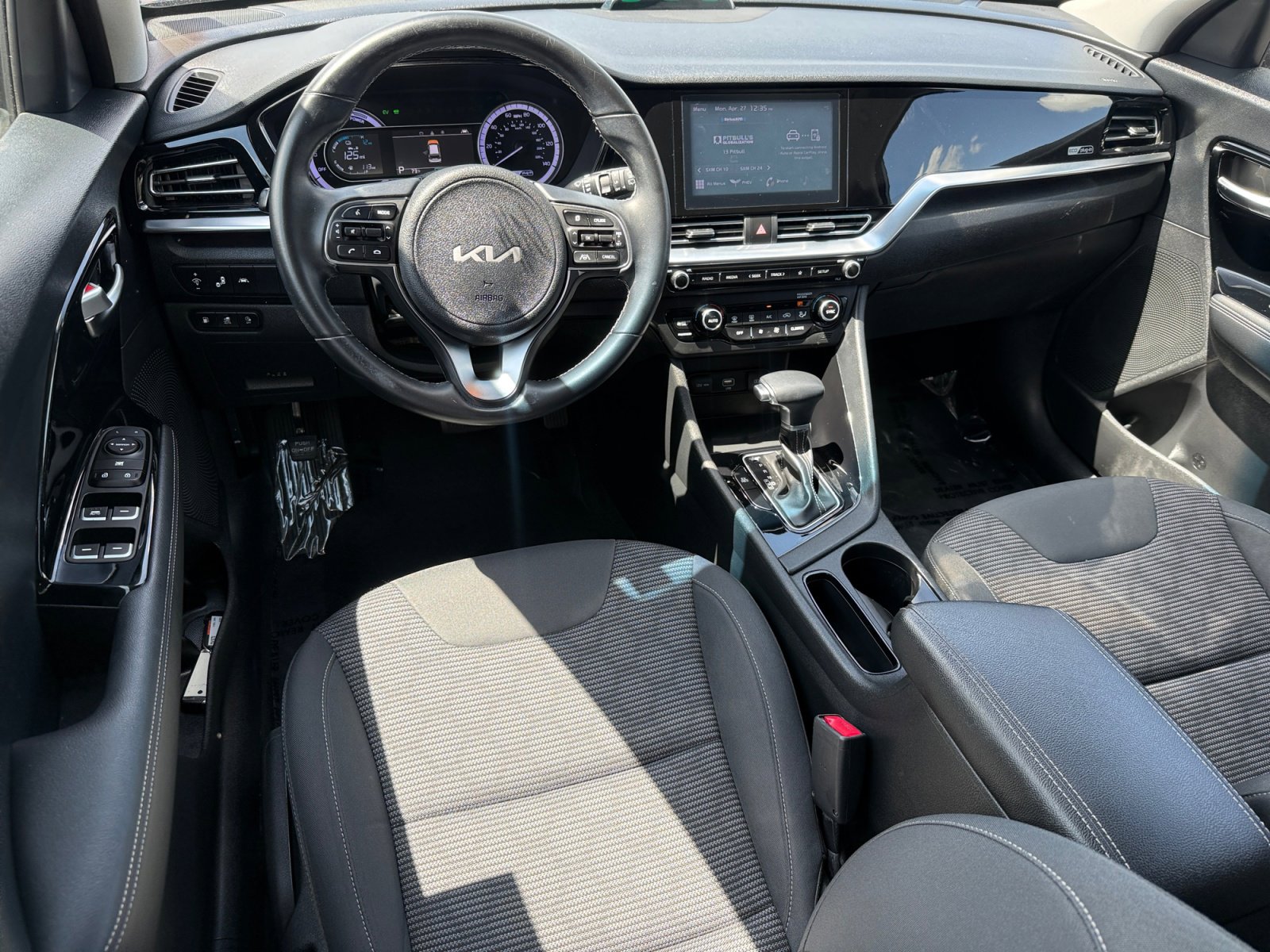 Used 2022 Kia Niro LXS FWD image 15