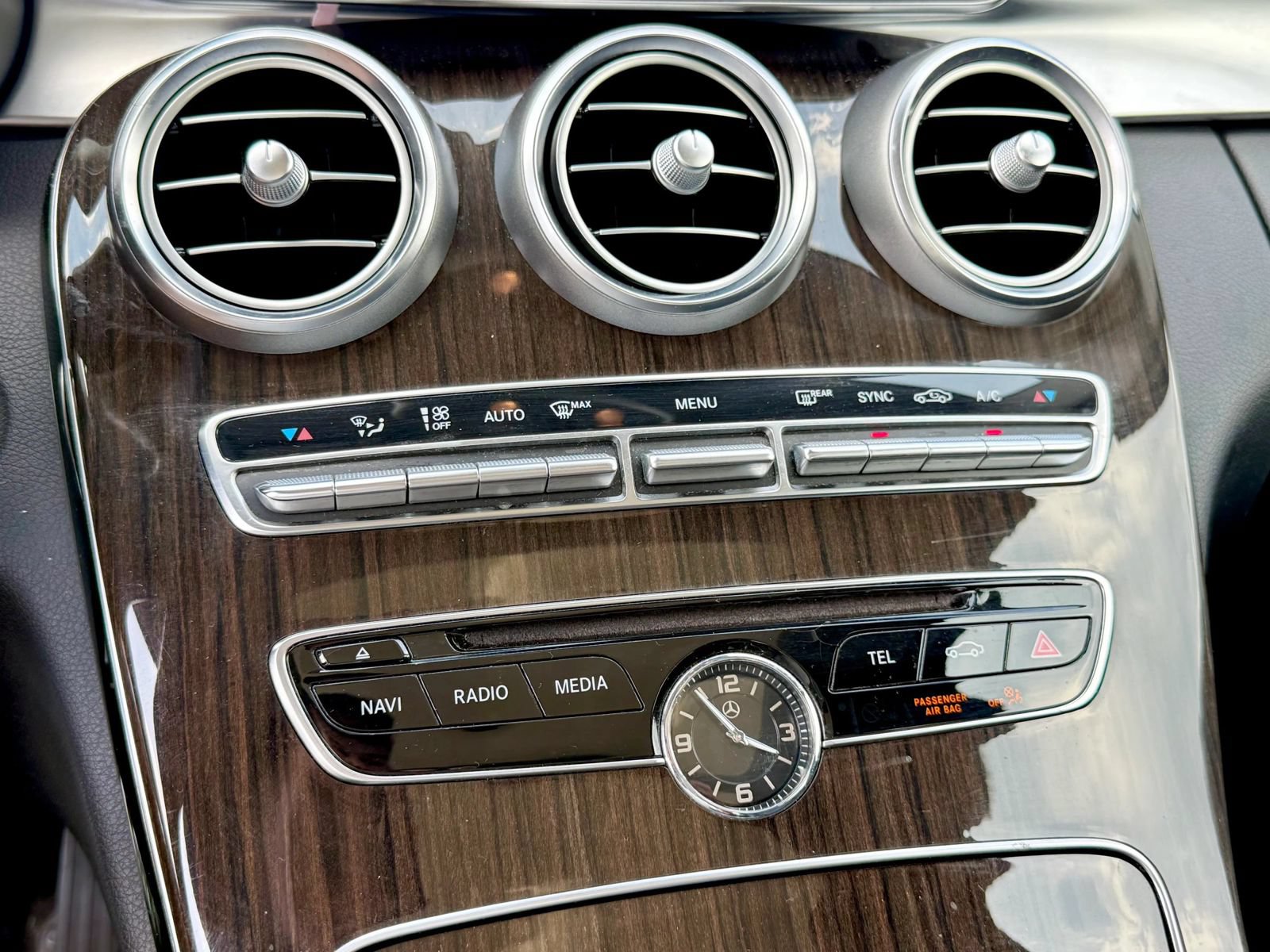 Used 2017 Mercedes-Benz C 300 4MATIC Sedan w/ Premium 4 Package image 39