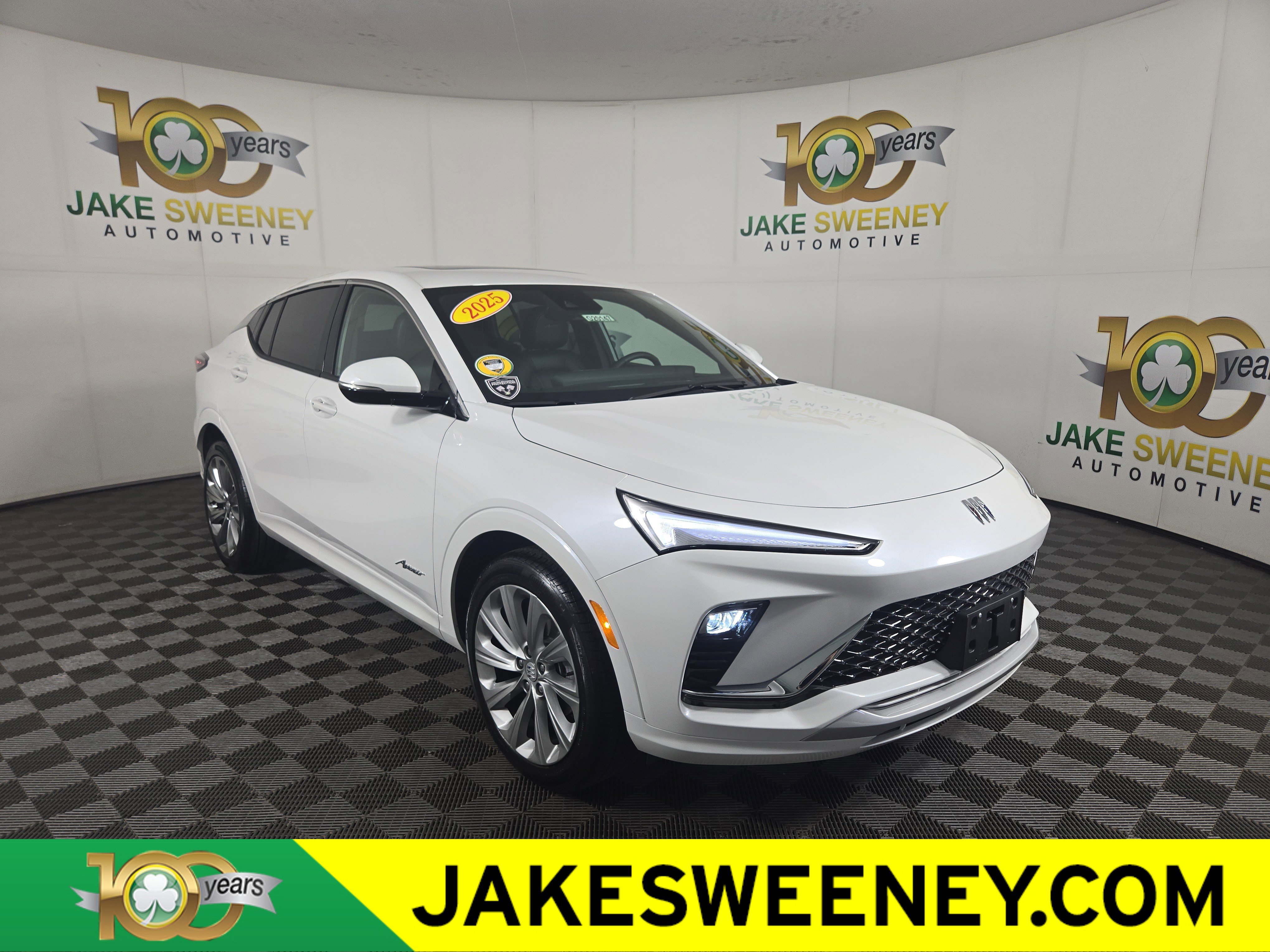 Certified 2025 Buick Envista Avenir image 1