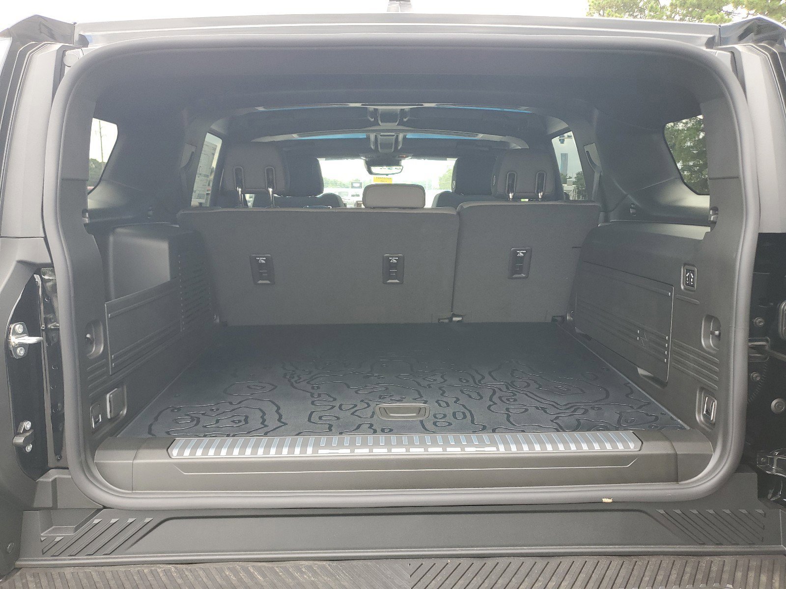 New 2025 GMC Hummer EV 2X image 9