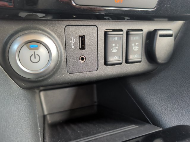 Used 2018 Nissan Leaf SL w/ SL Technology Package FWD image 19