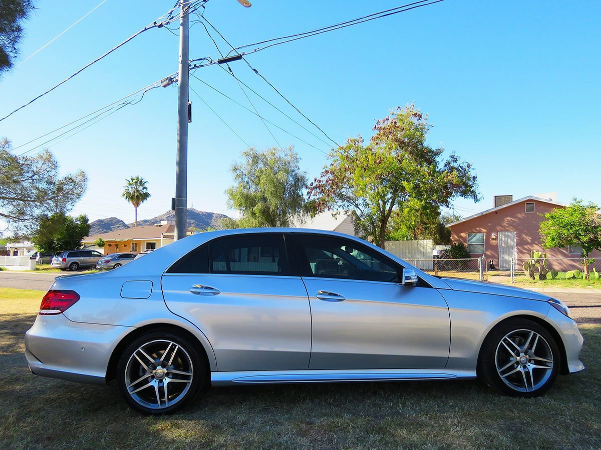 Used 2016 Mercedes-Benz E 400 Sedan image 9