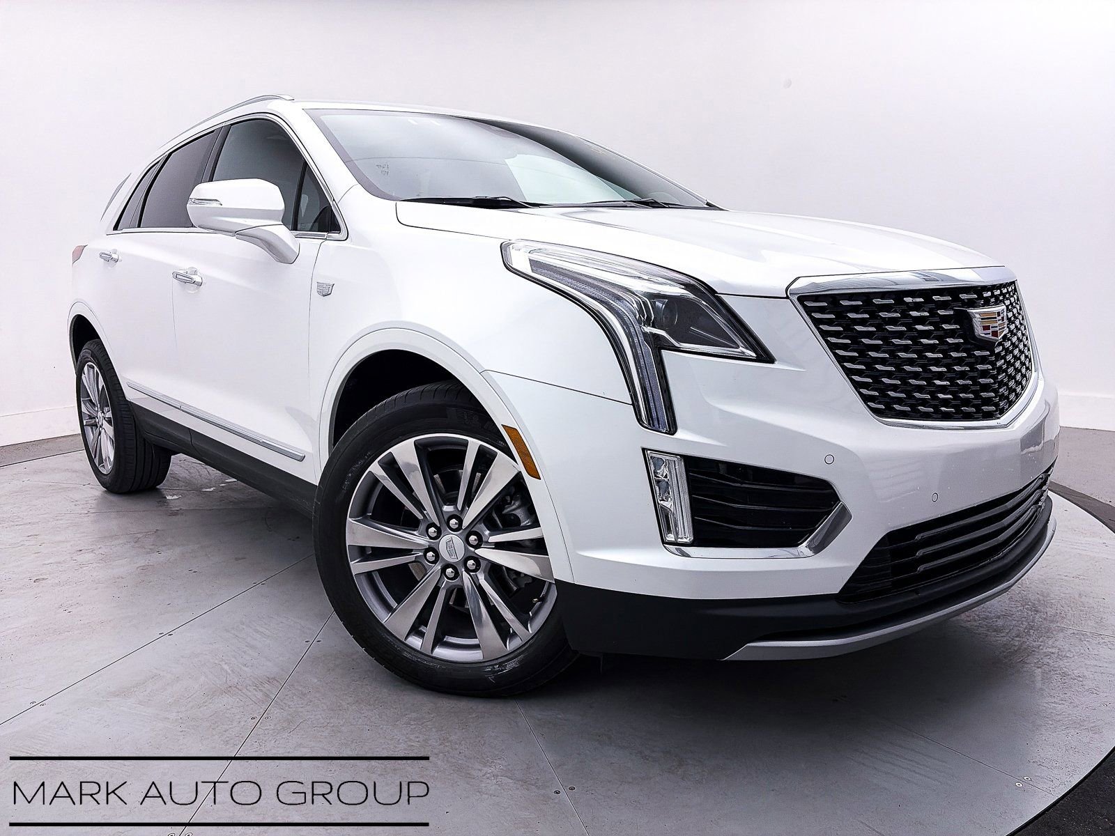 Used 2025 Cadillac XT5 Premium Luxury image 1