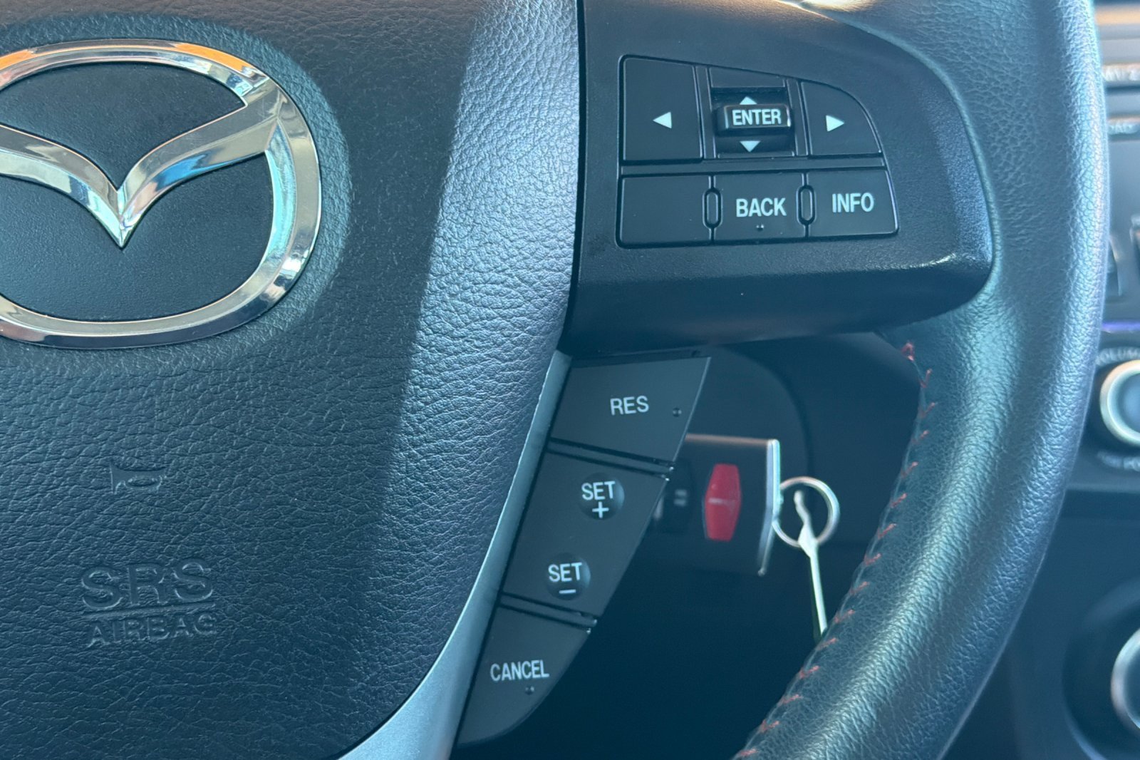 Used 2012 MAZDA MAZDA3 Touring FWD image 27