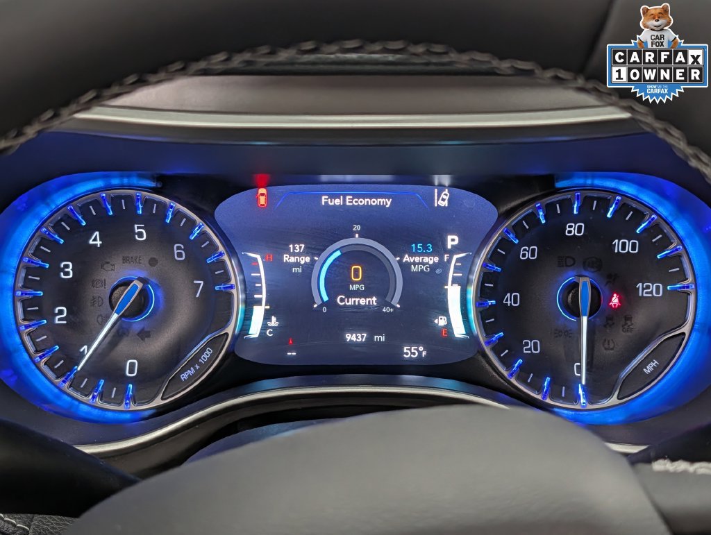 Used 2025 Chrysler Pacifica Select FWD image 16